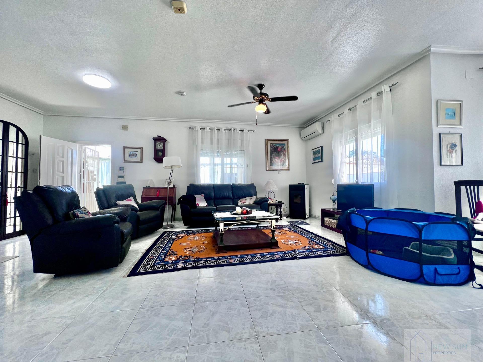 Venta de villa en Orihuela Costa