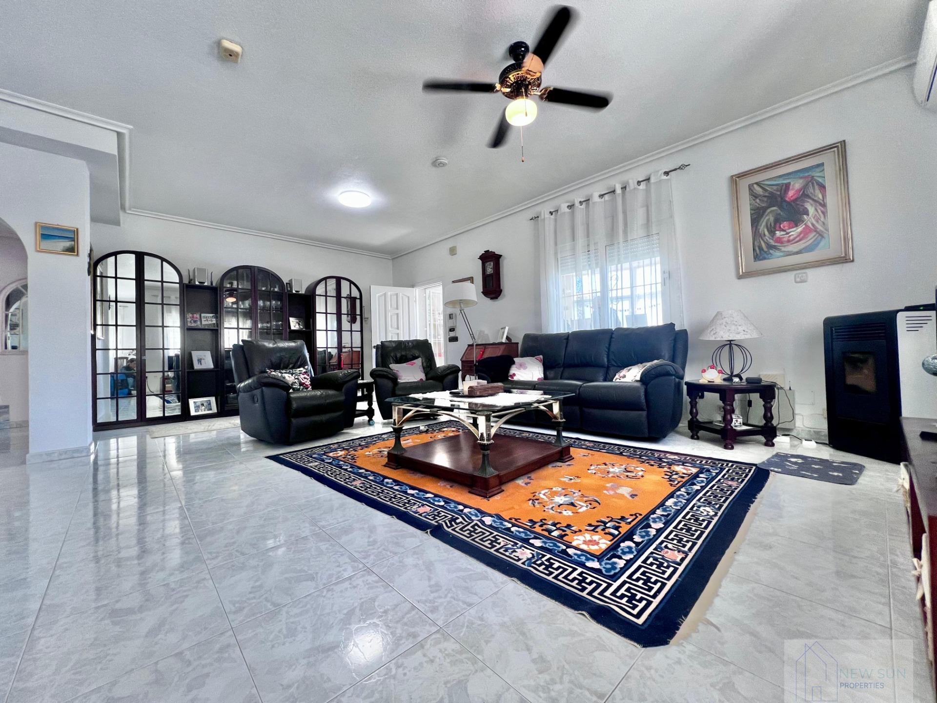 Venta de villa en Orihuela Costa