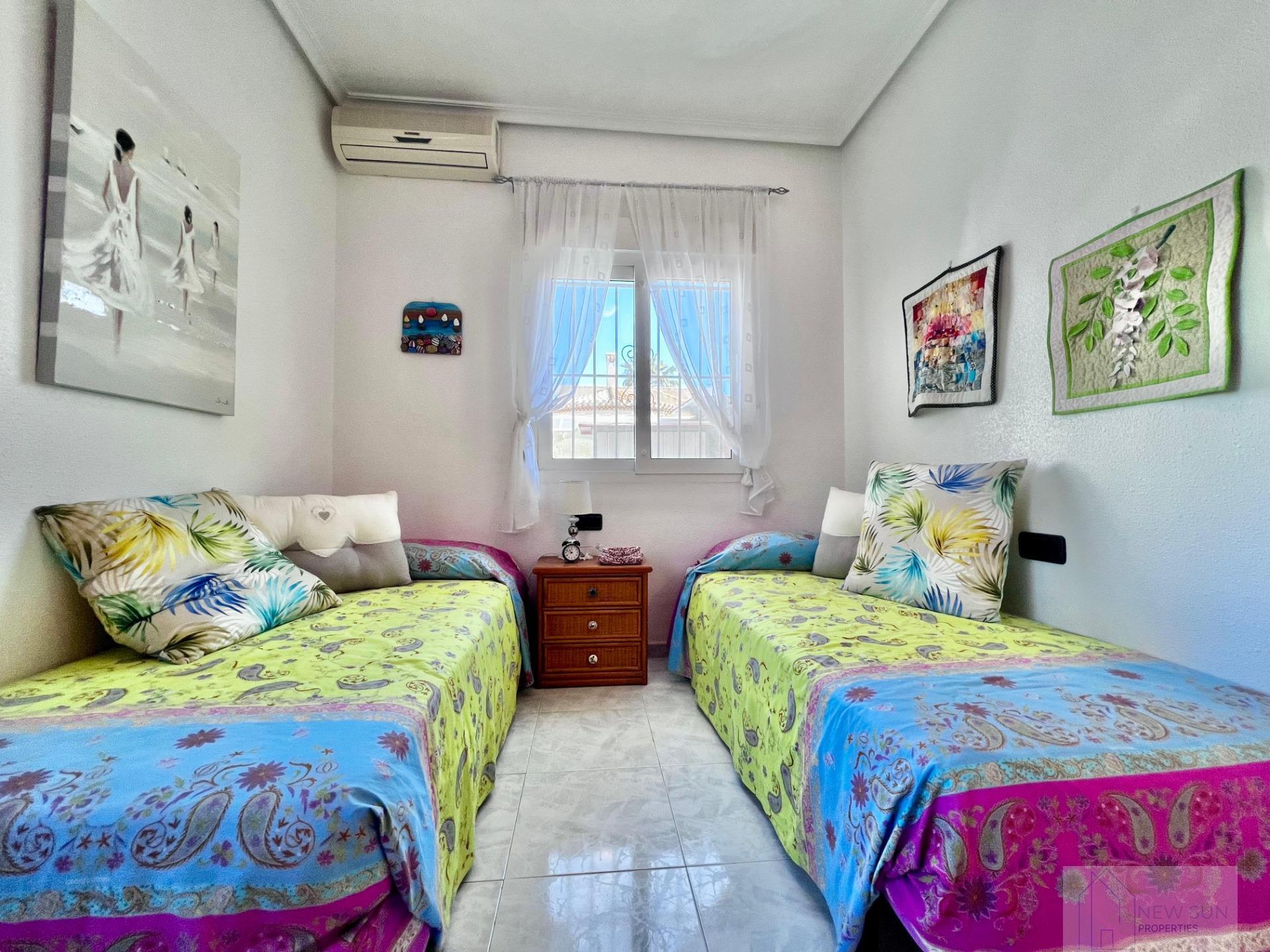 Venta de villa en Orihuela Costa