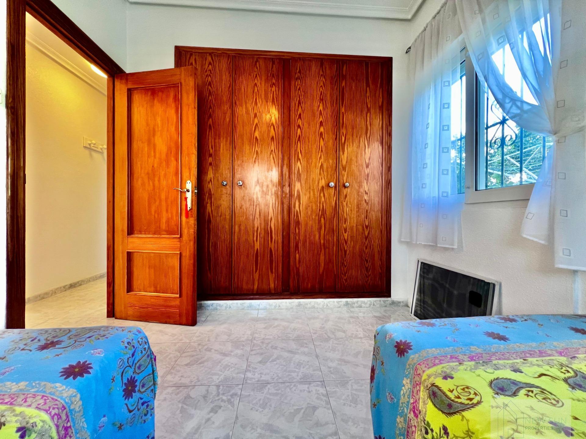 Venta de villa en Orihuela Costa