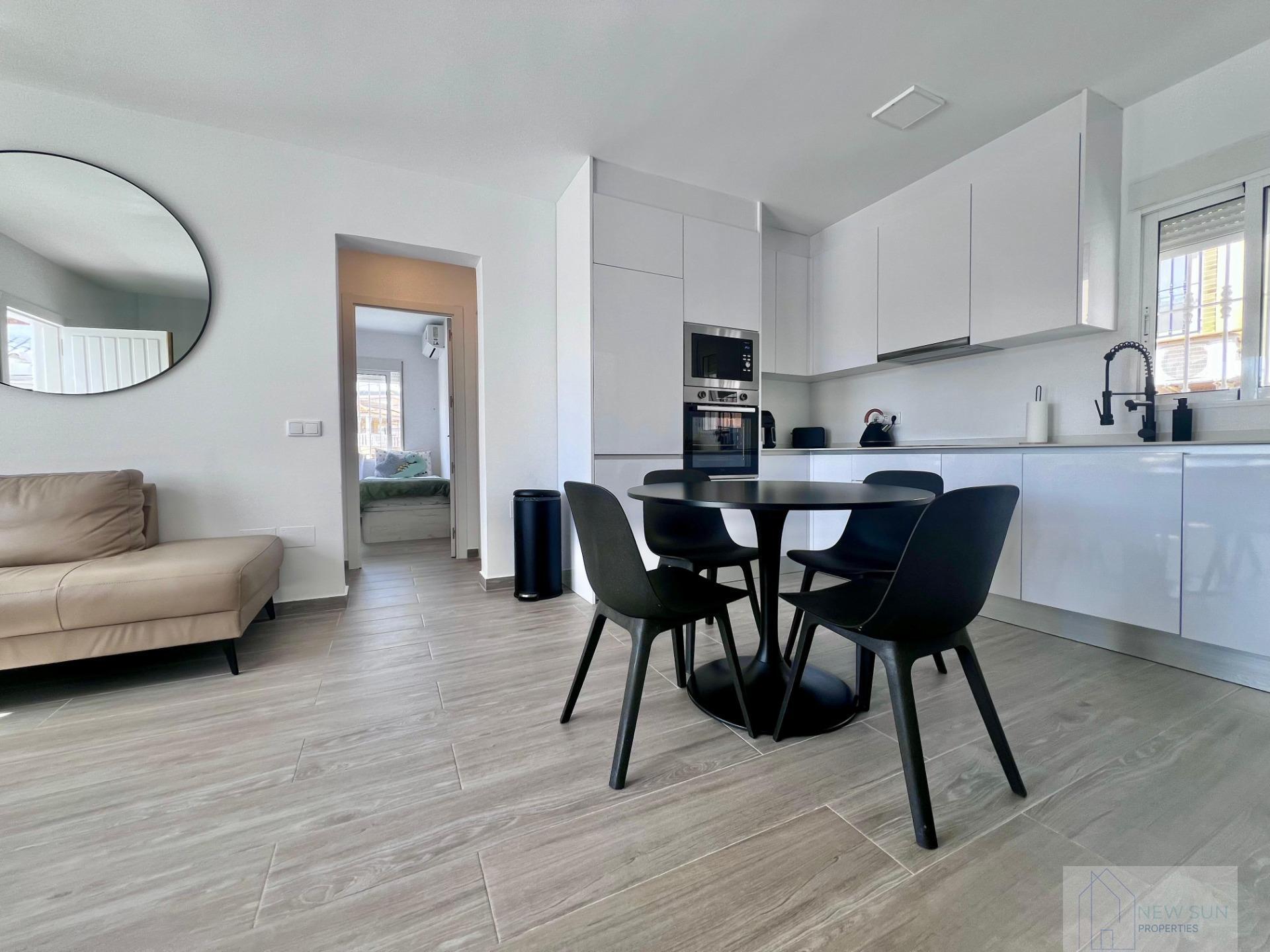 Venta de villa en San Miguel de Salinas
