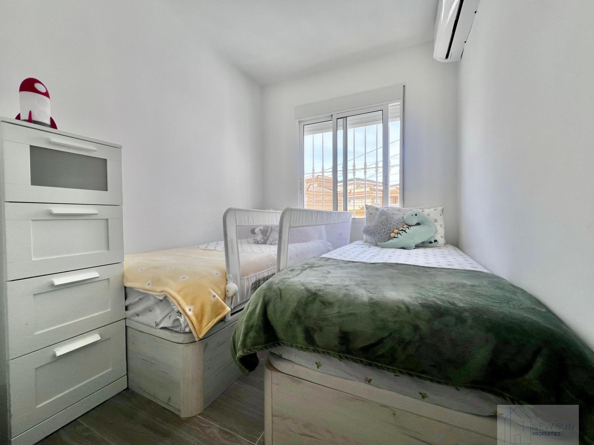 Venta de villa en San Miguel de Salinas
