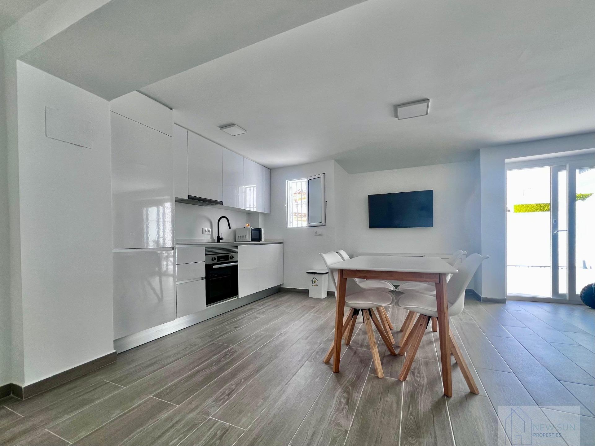 Venta de villa en San Miguel de Salinas