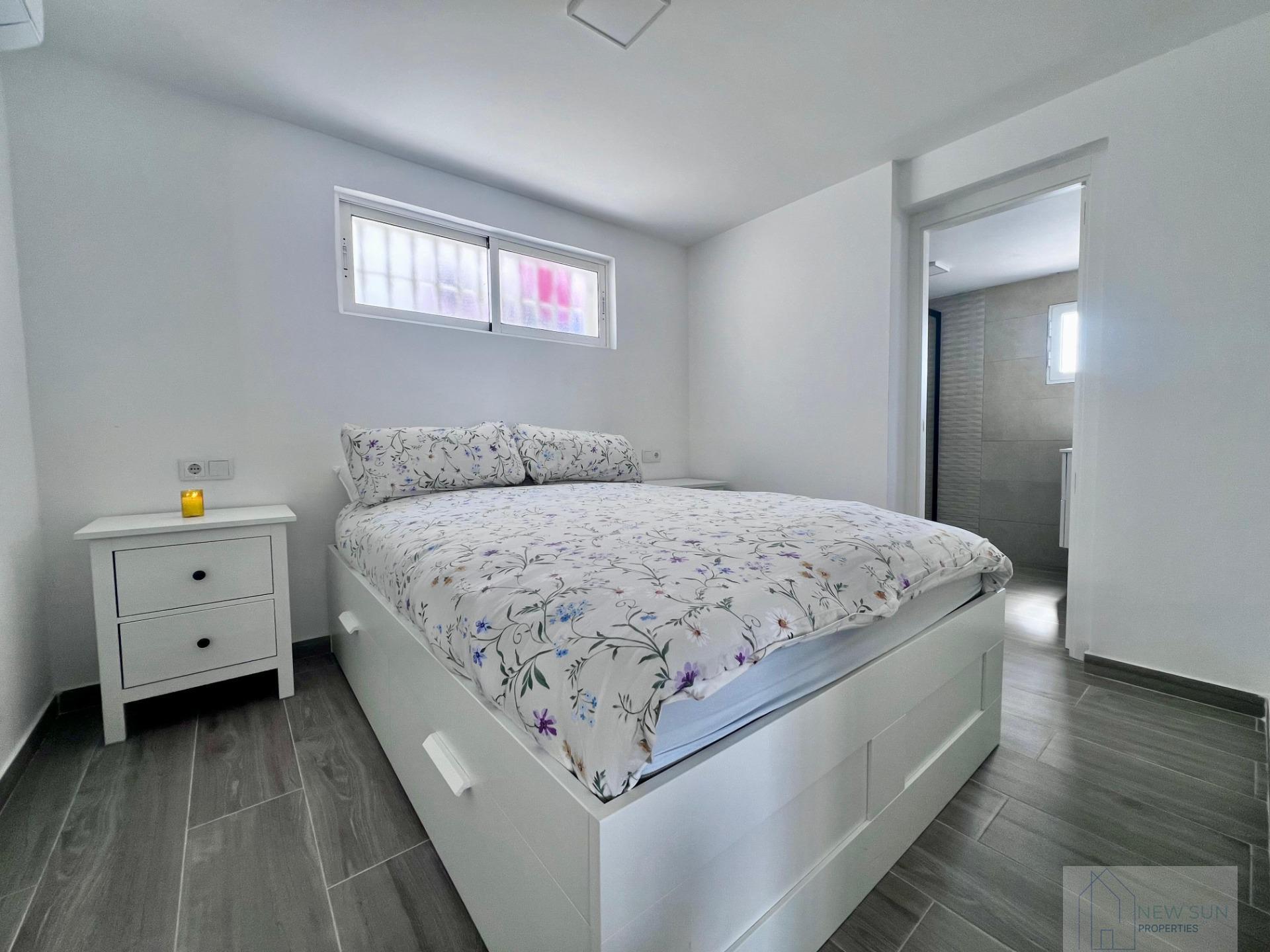 Venta de villa en San Miguel de Salinas