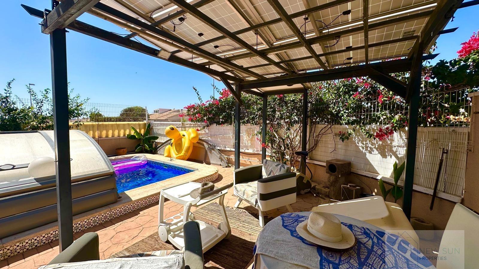 Venta de chalet en Orihuela Costa