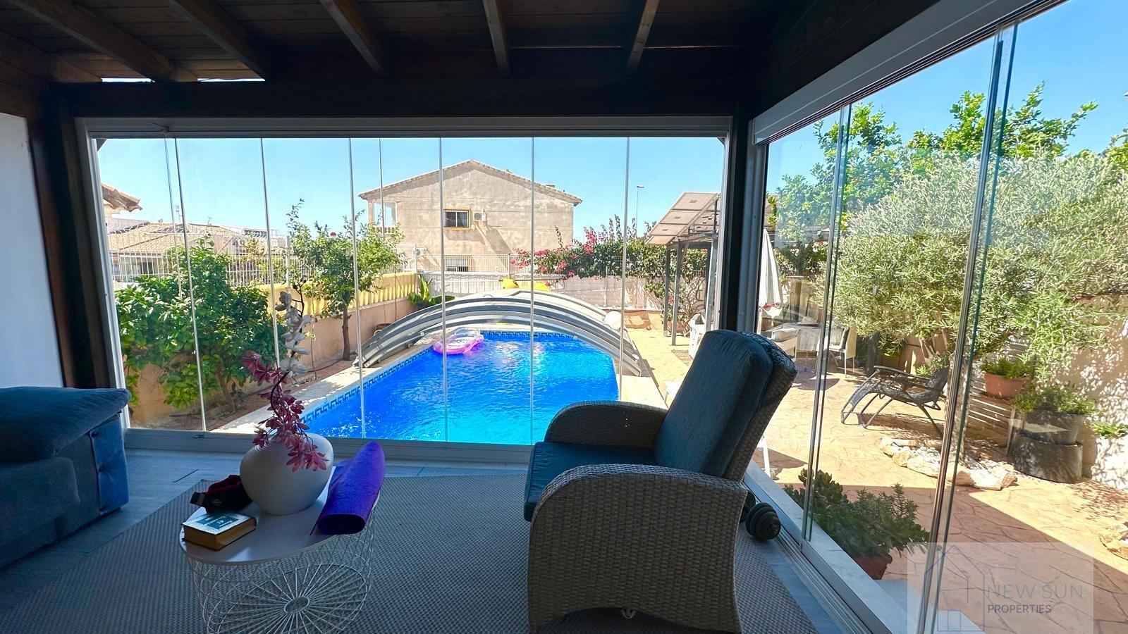 Venta de chalet en Orihuela Costa