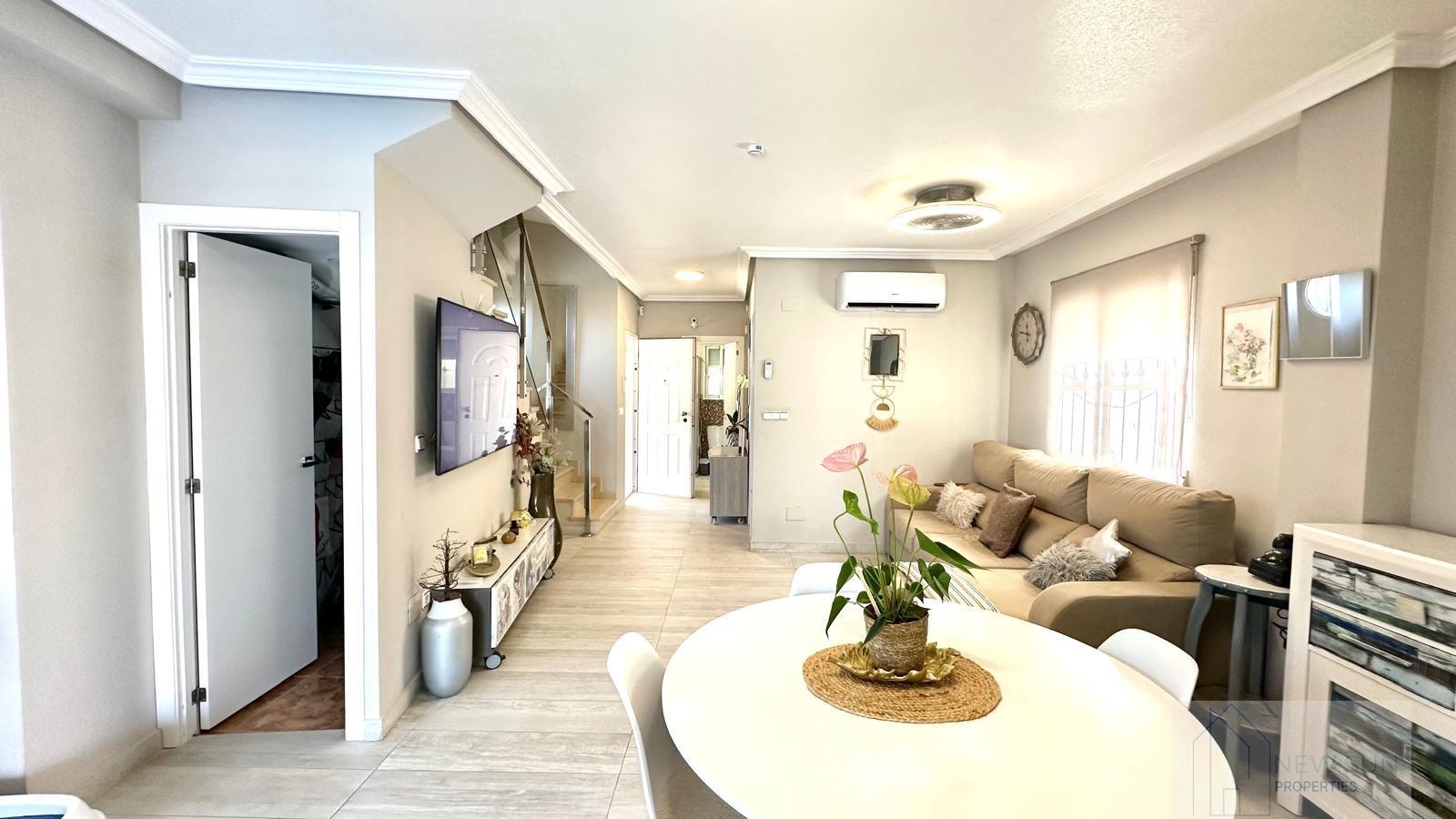 Venta de chalet en Orihuela Costa