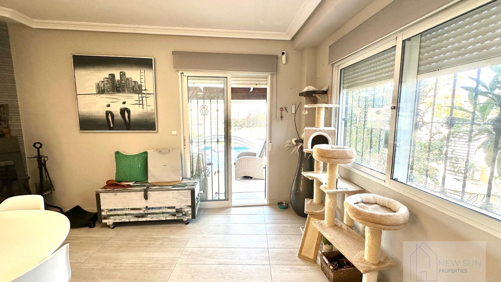 Venta de chalet en Orihuela Costa