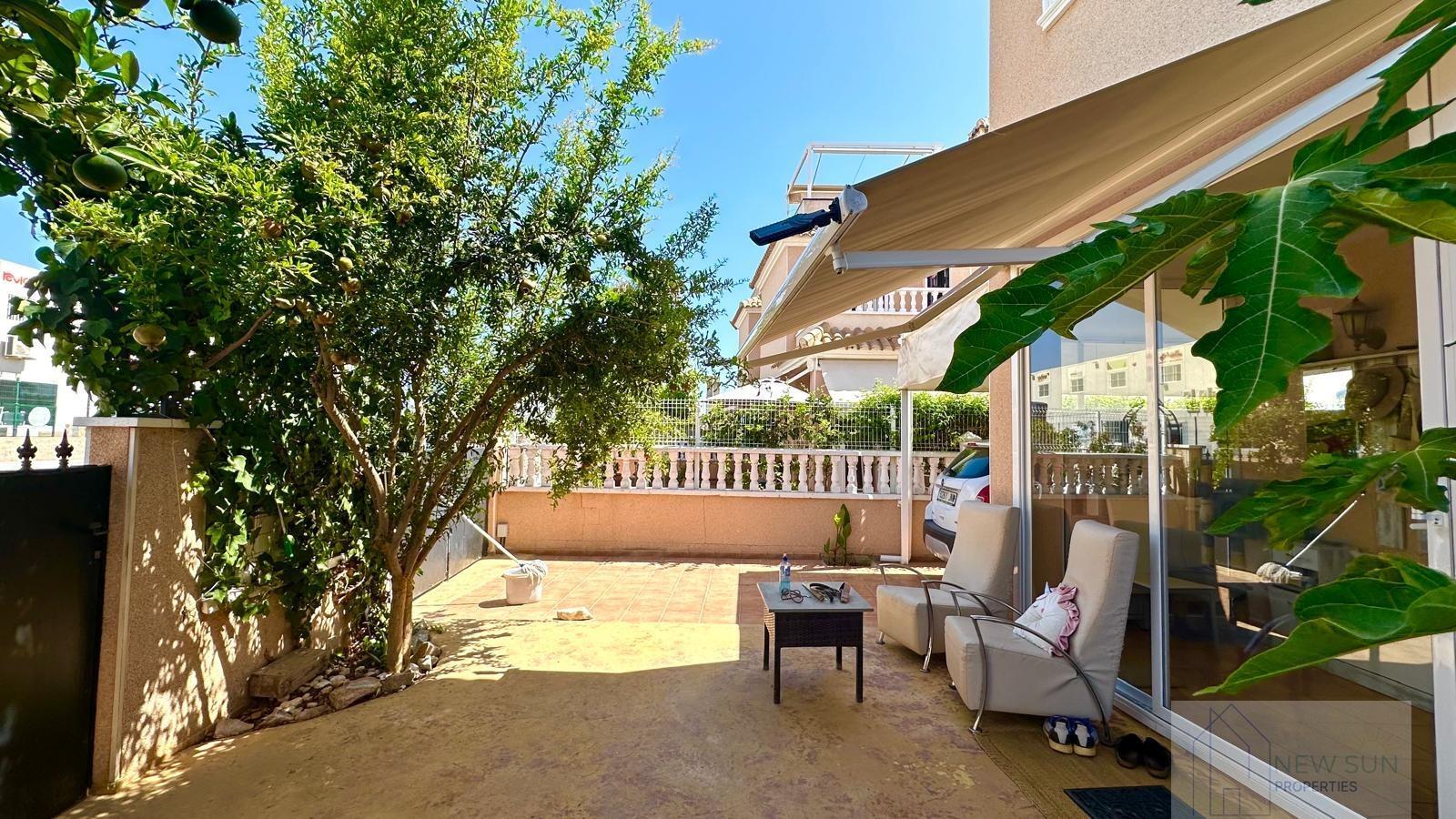 Venta de chalet en Orihuela Costa