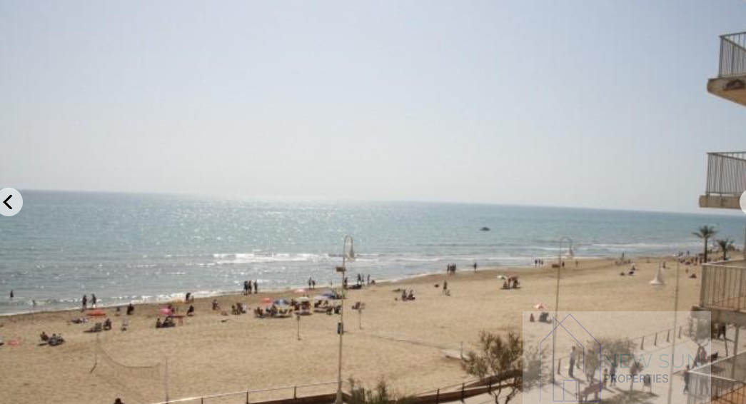 For sale of apartment in Guardamar del Segura