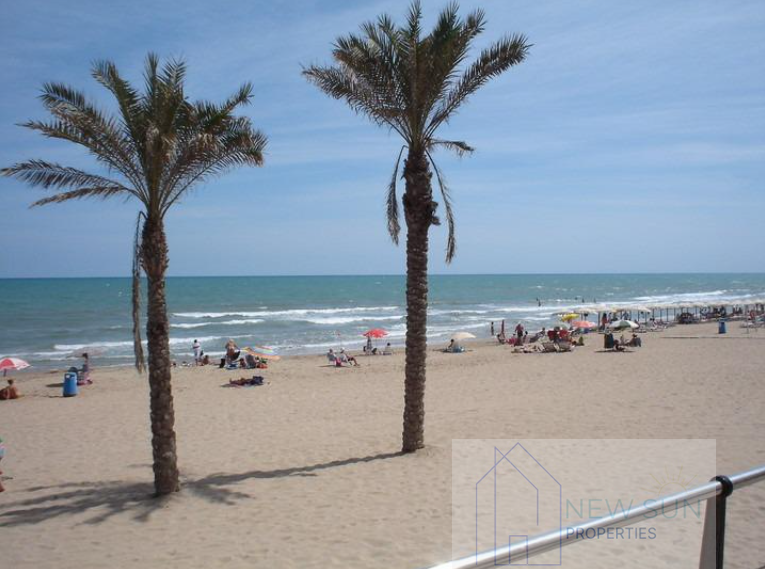 For sale of apartment in Guardamar del Segura