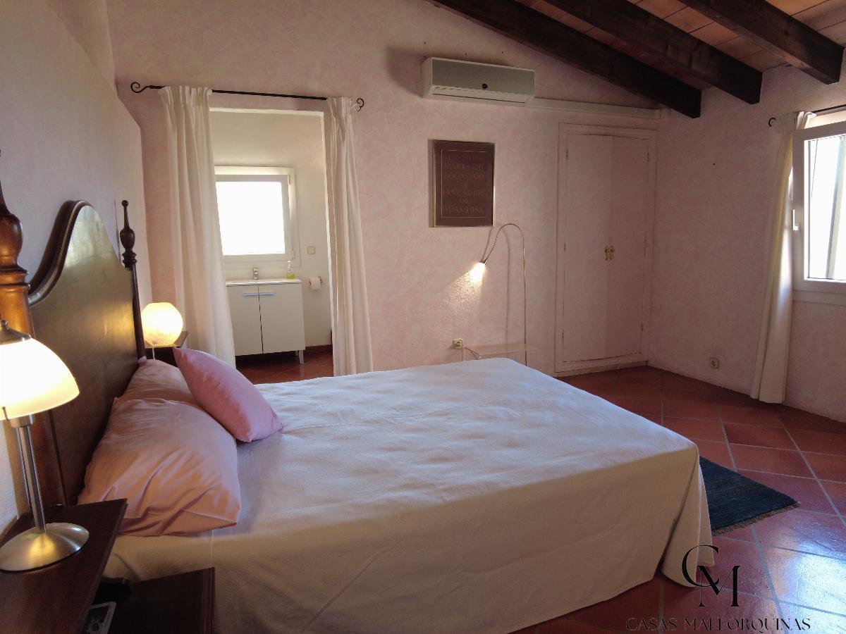 For sale of chalet in Santa Margalida
