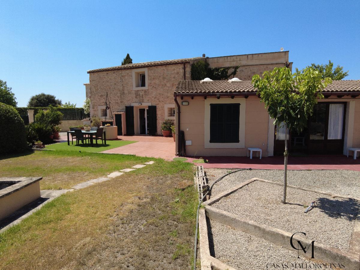 For sale of chalet in Santa Margalida