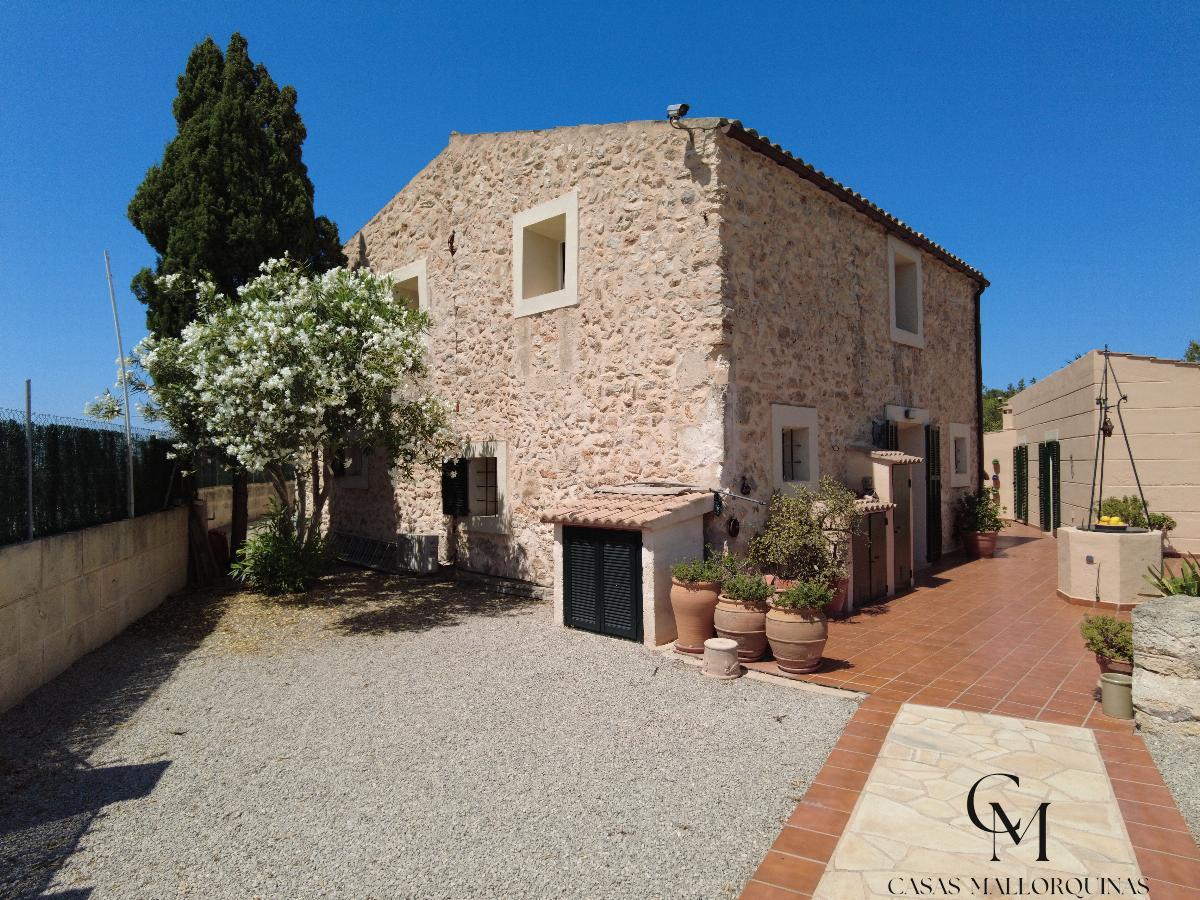 For sale of chalet in Santa Margalida