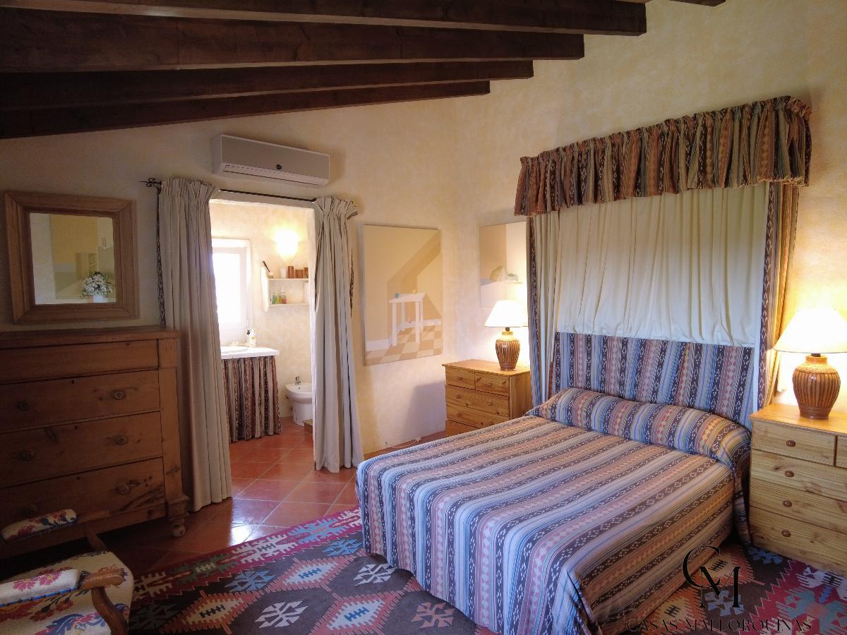 For sale of chalet in Santa Margalida