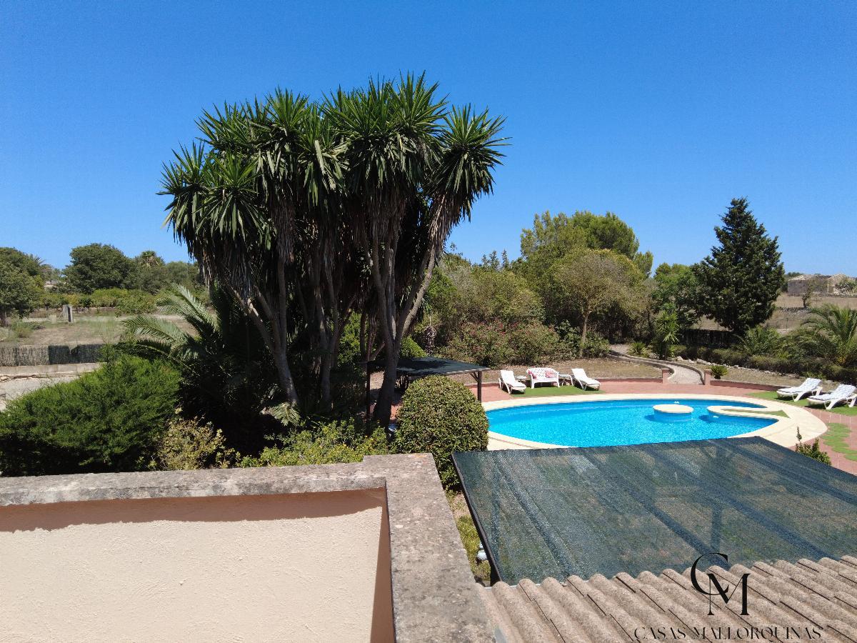 For sale of chalet in Santa Margalida