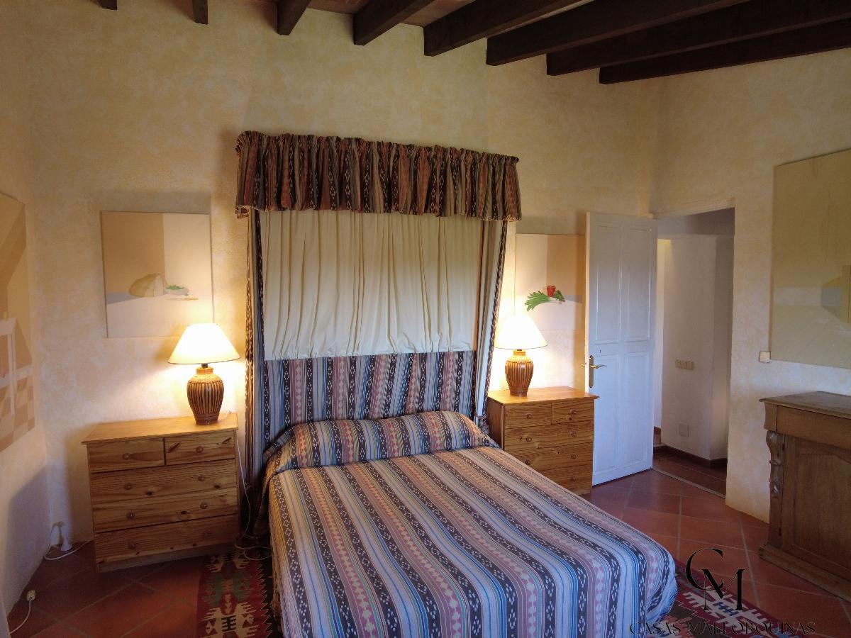 For sale of chalet in Santa Margalida