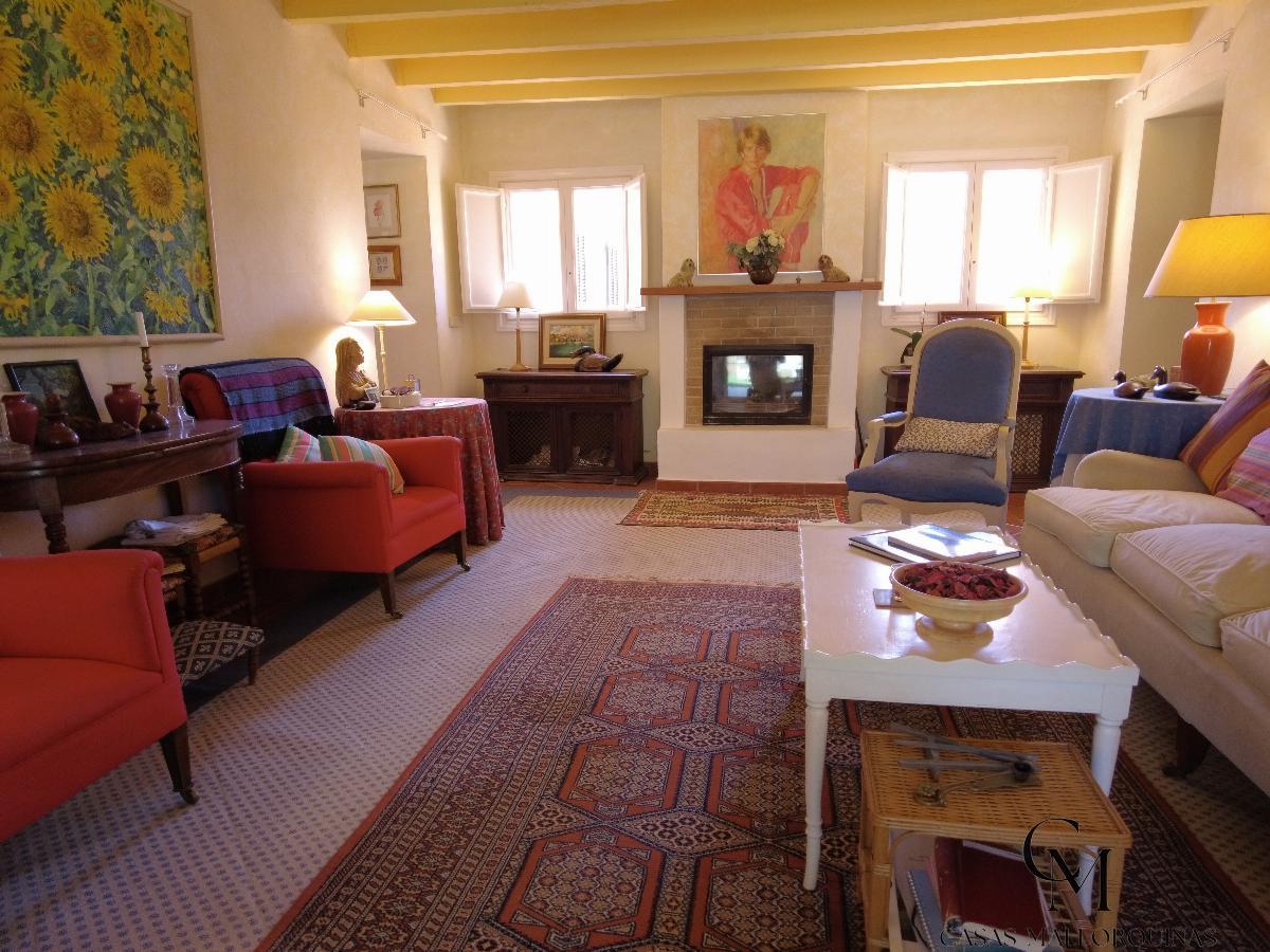 For sale of chalet in Santa Margalida