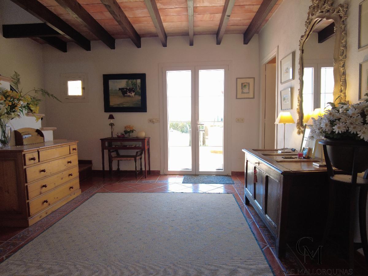For sale of chalet in Santa Margalida