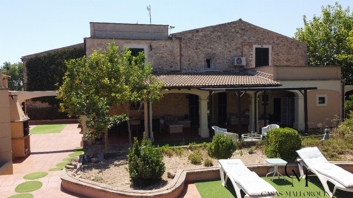 For sale of chalet in Santa Margalida