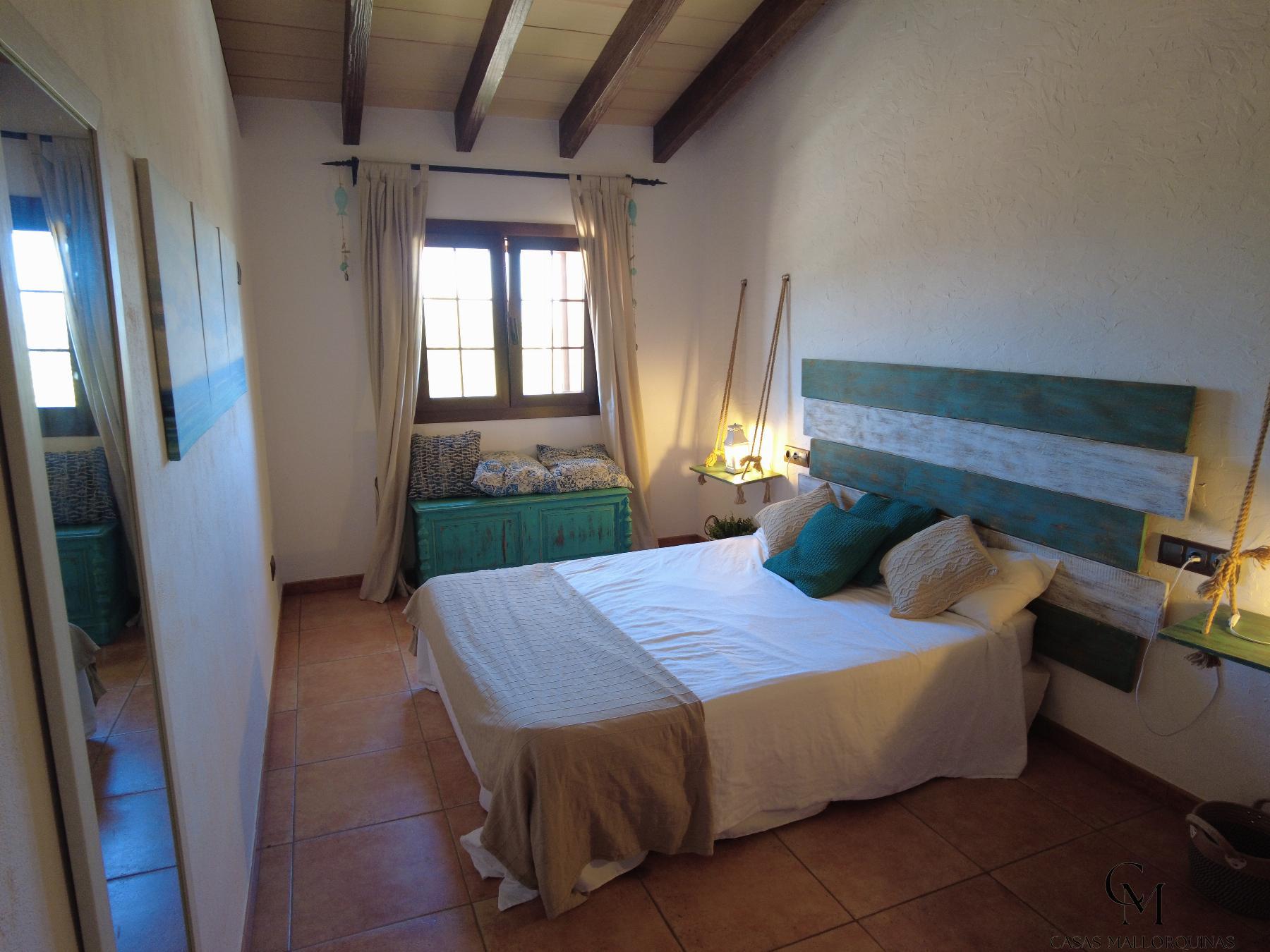 Zu verkaufen von chalet in
 Santa Eugènia