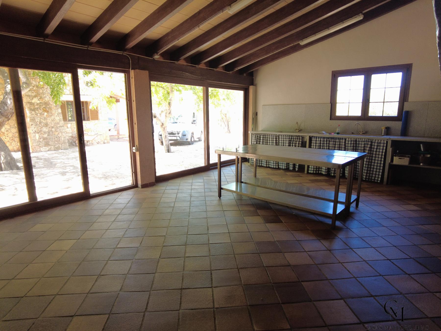 Zu verkaufen von chalet in
 Santa Eugènia