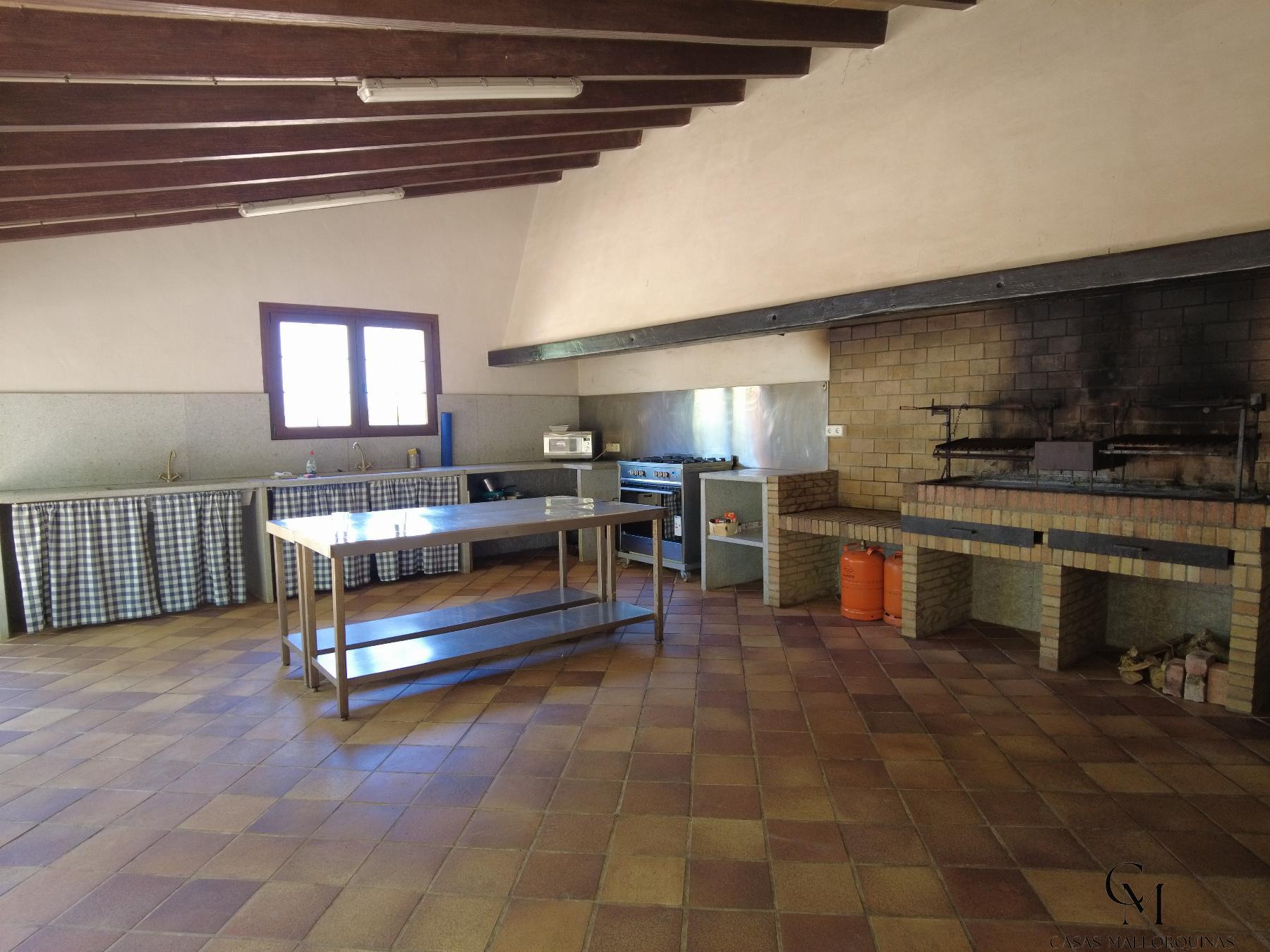 Zu verkaufen von chalet in
 Santa Eugènia