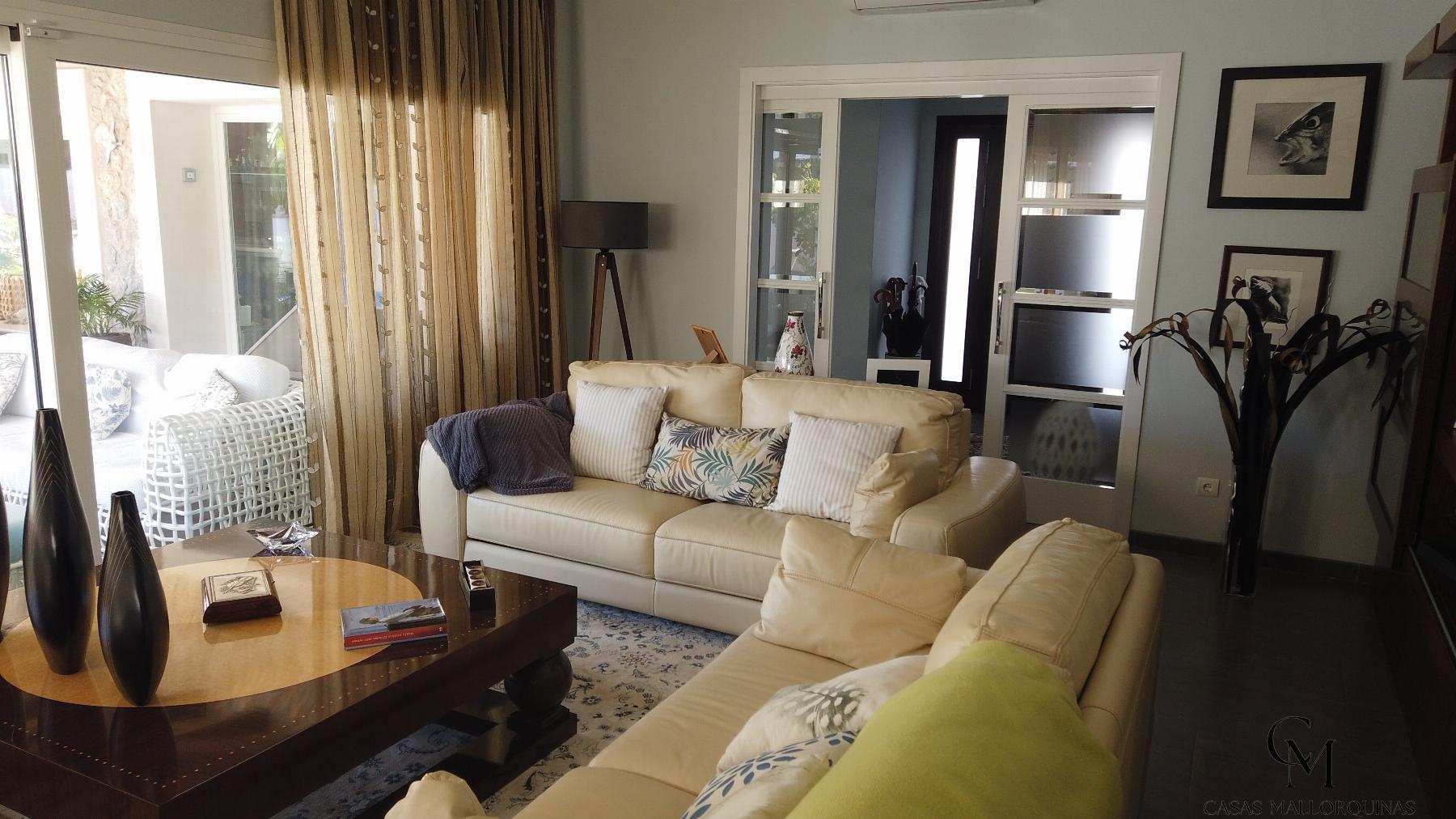 For sale of chalet in Santa Margalida