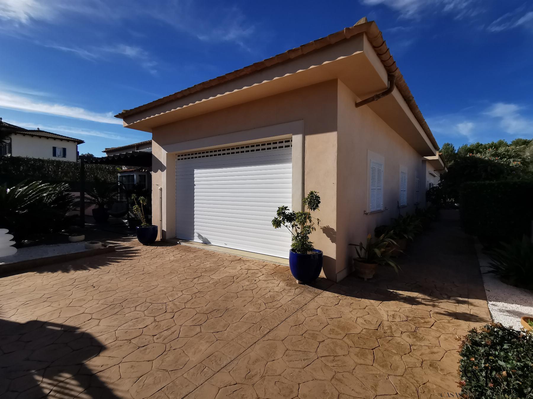 For sale of chalet in Santa Margalida