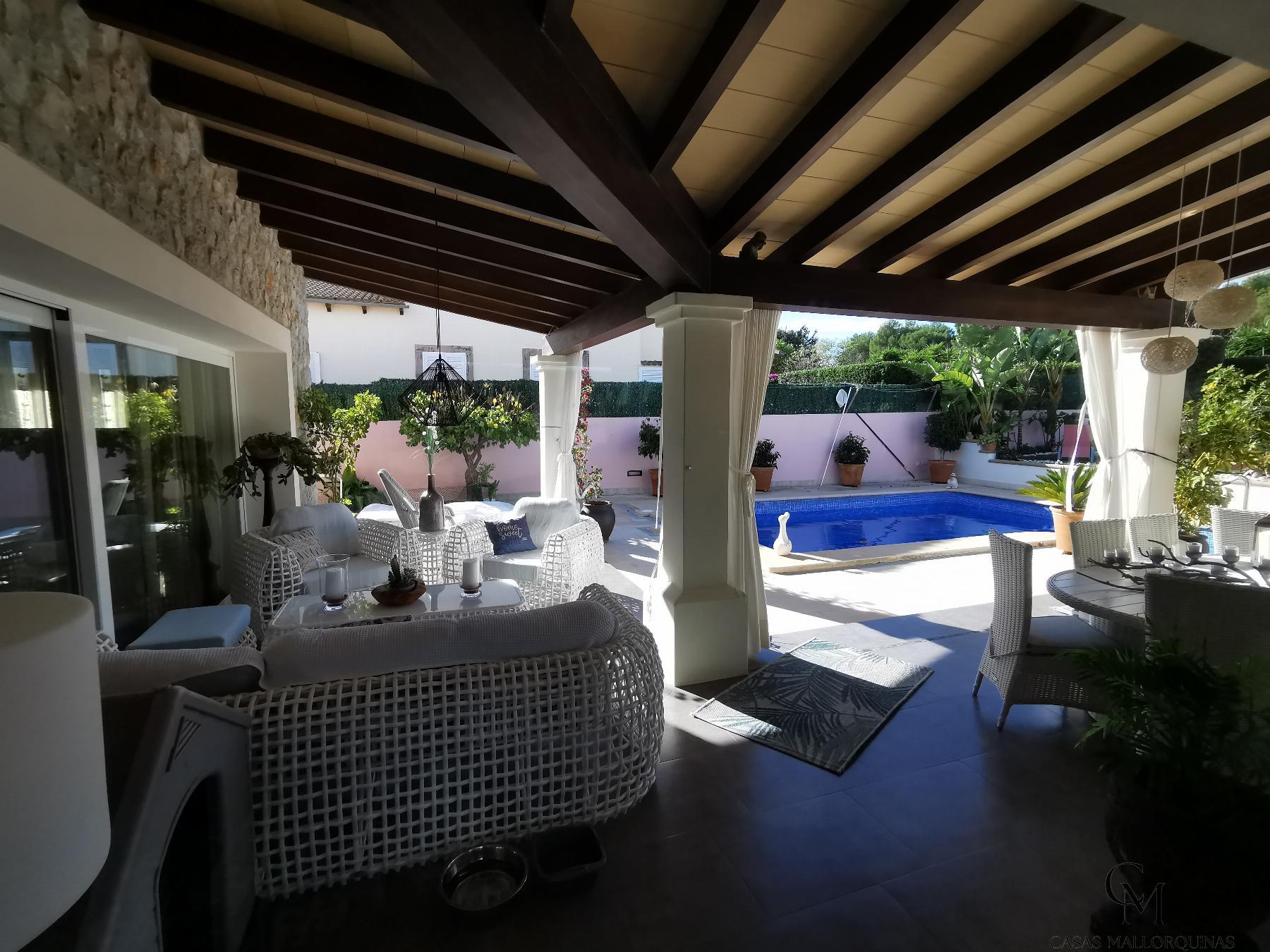 For sale of chalet in Santa Margalida