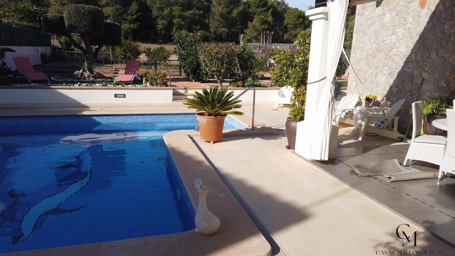 For sale of chalet in Santa Margalida