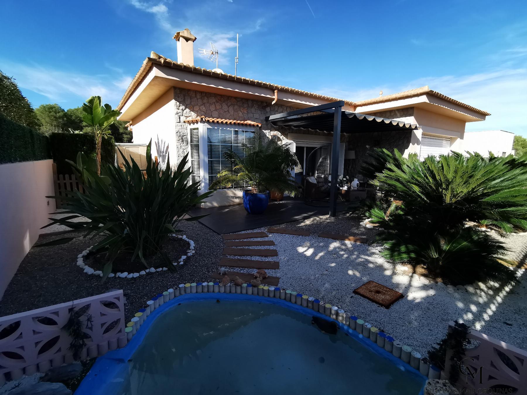 For sale of chalet in Santa Margalida
