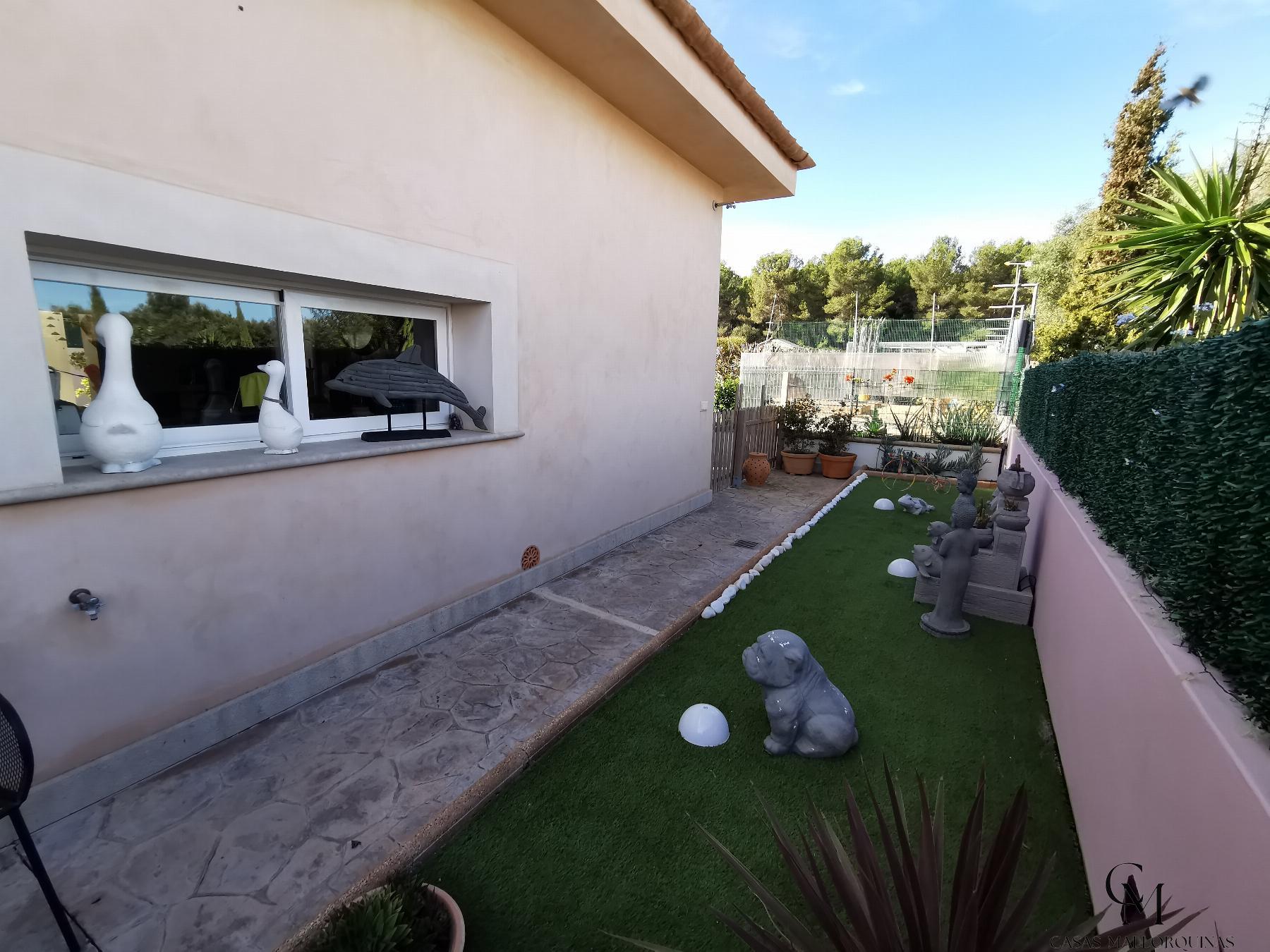 For sale of chalet in Santa Margalida