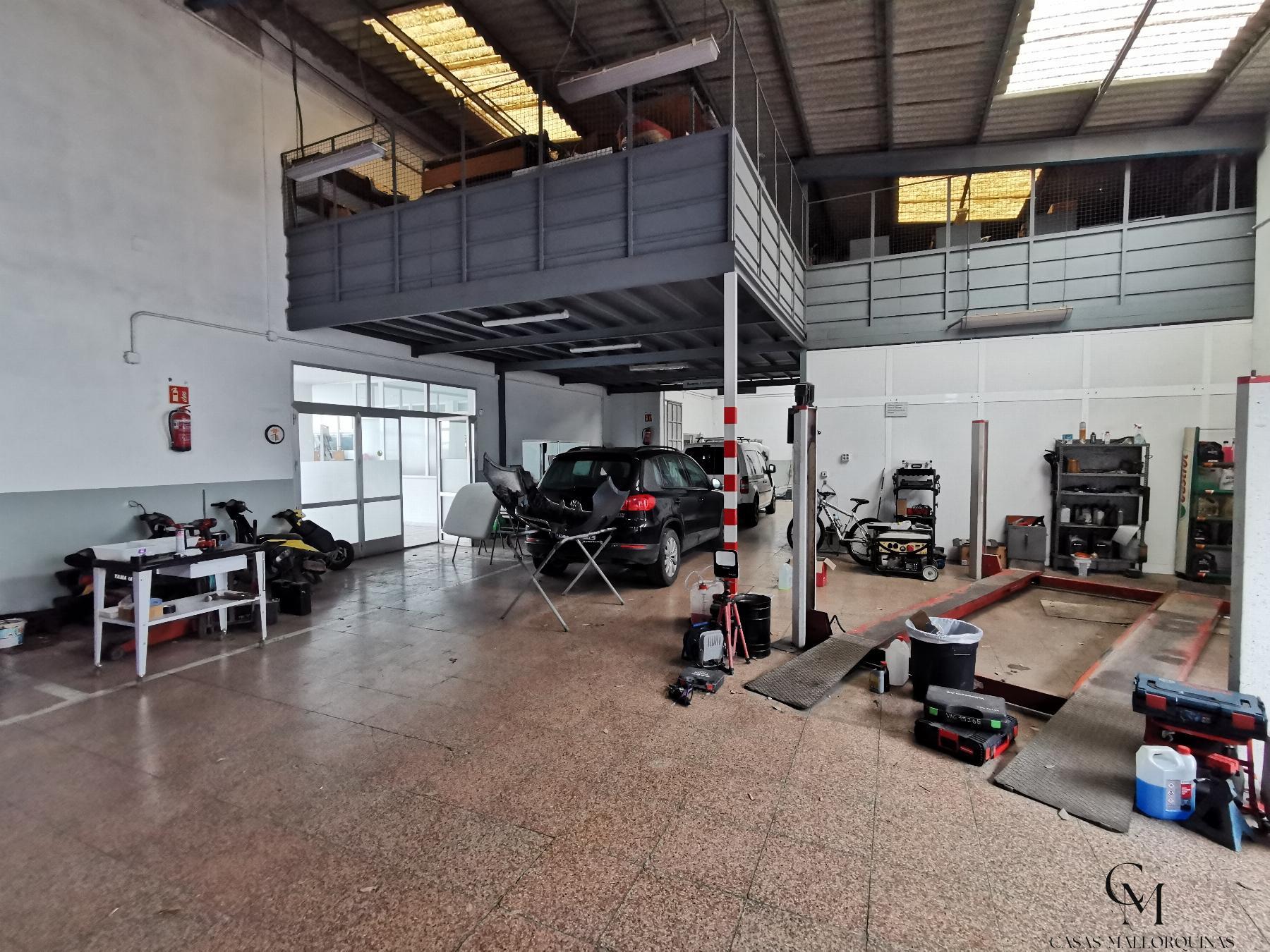 For sale of chalet in Santa Margalida