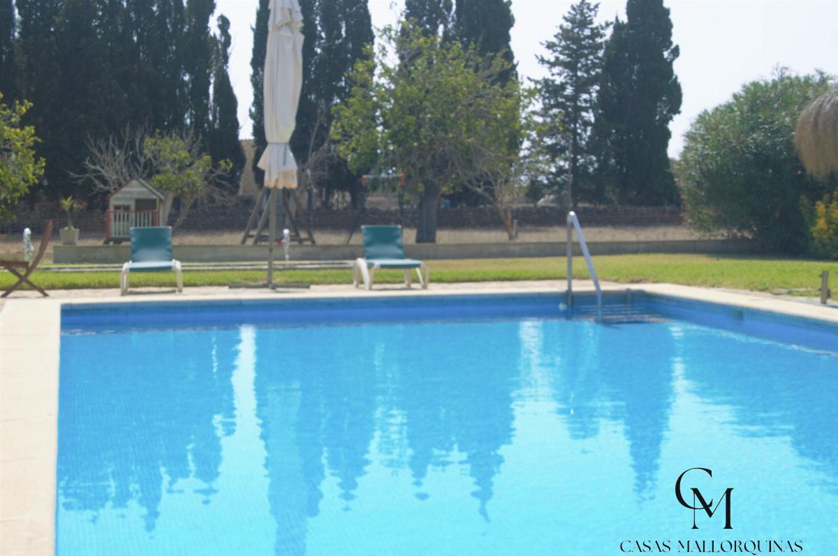 For sale of chalet in Santa Margalida