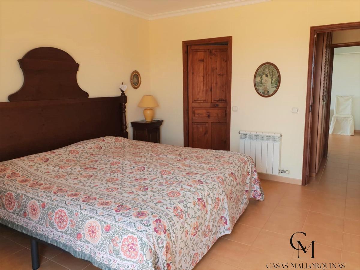 For sale of chalet in Santa Margalida