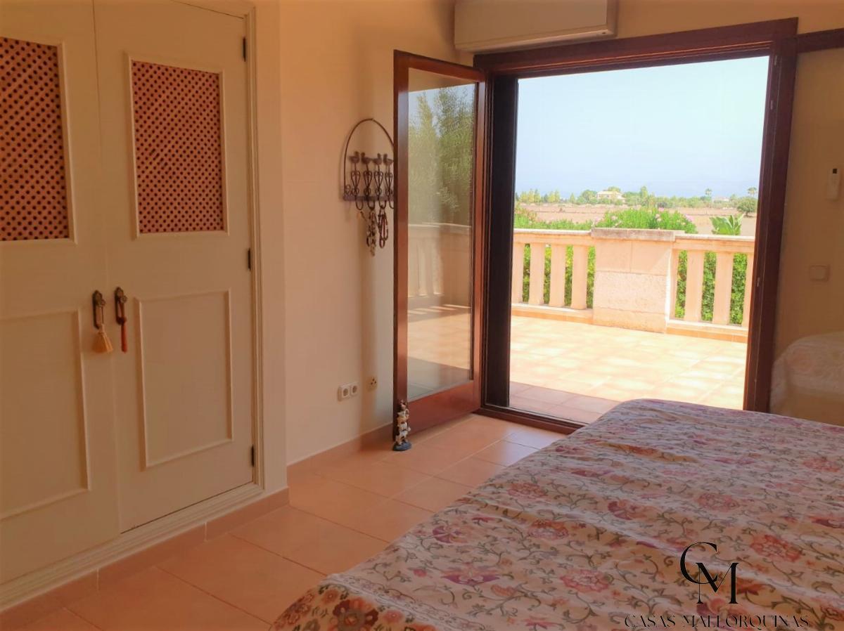 For sale of chalet in Santa Margalida