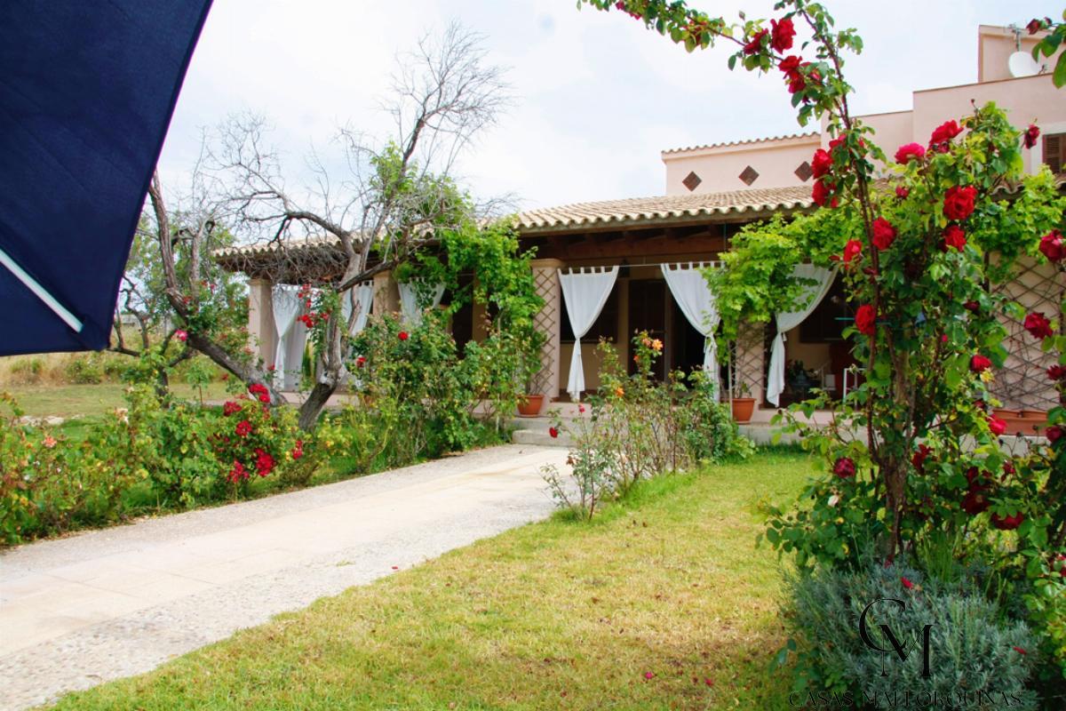 For sale of chalet in Son Servera