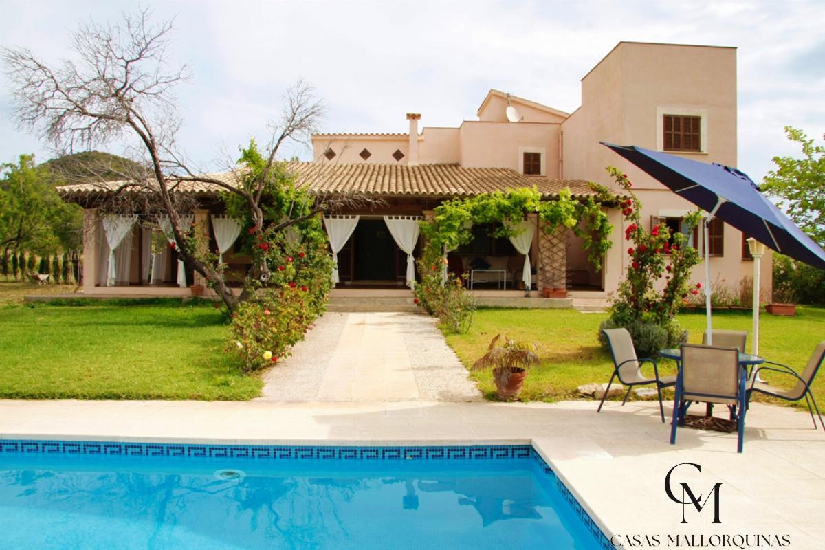 For sale of chalet in Son Servera