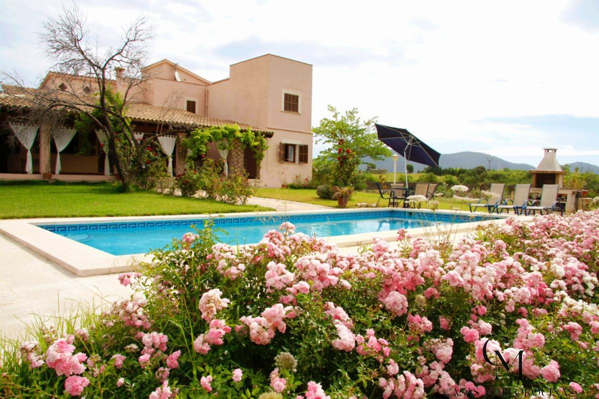 For sale of chalet in Son Servera
