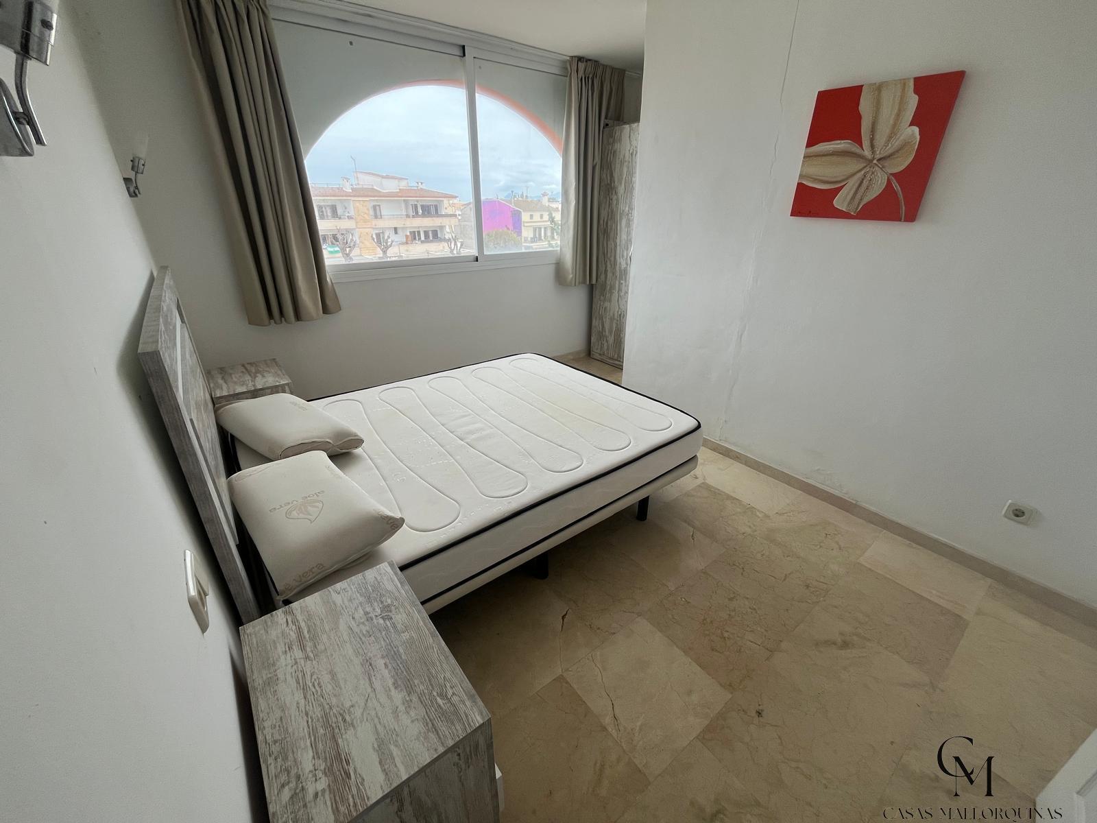 For sale of premises in Can Picafort