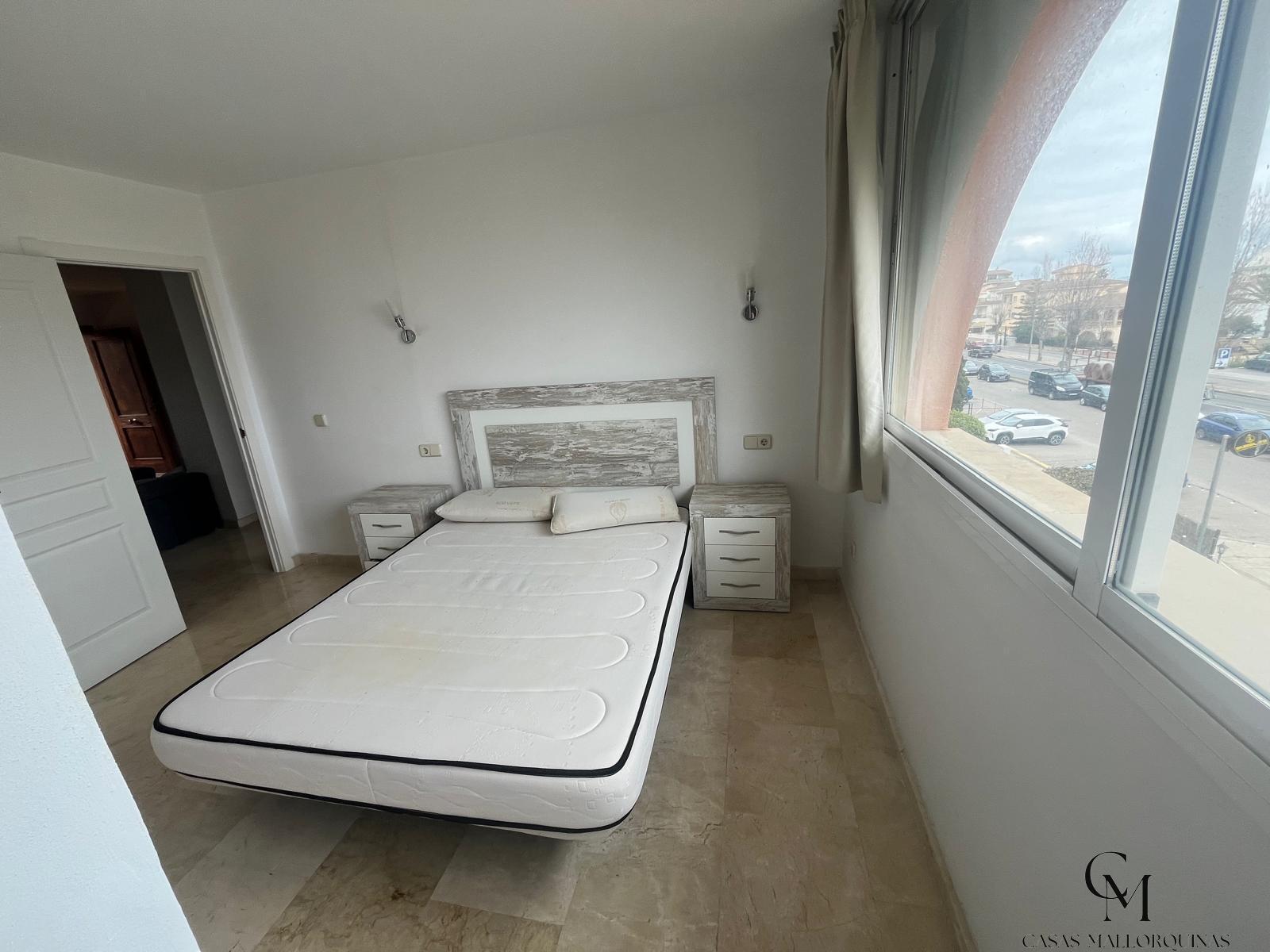 For sale of premises in Can Picafort