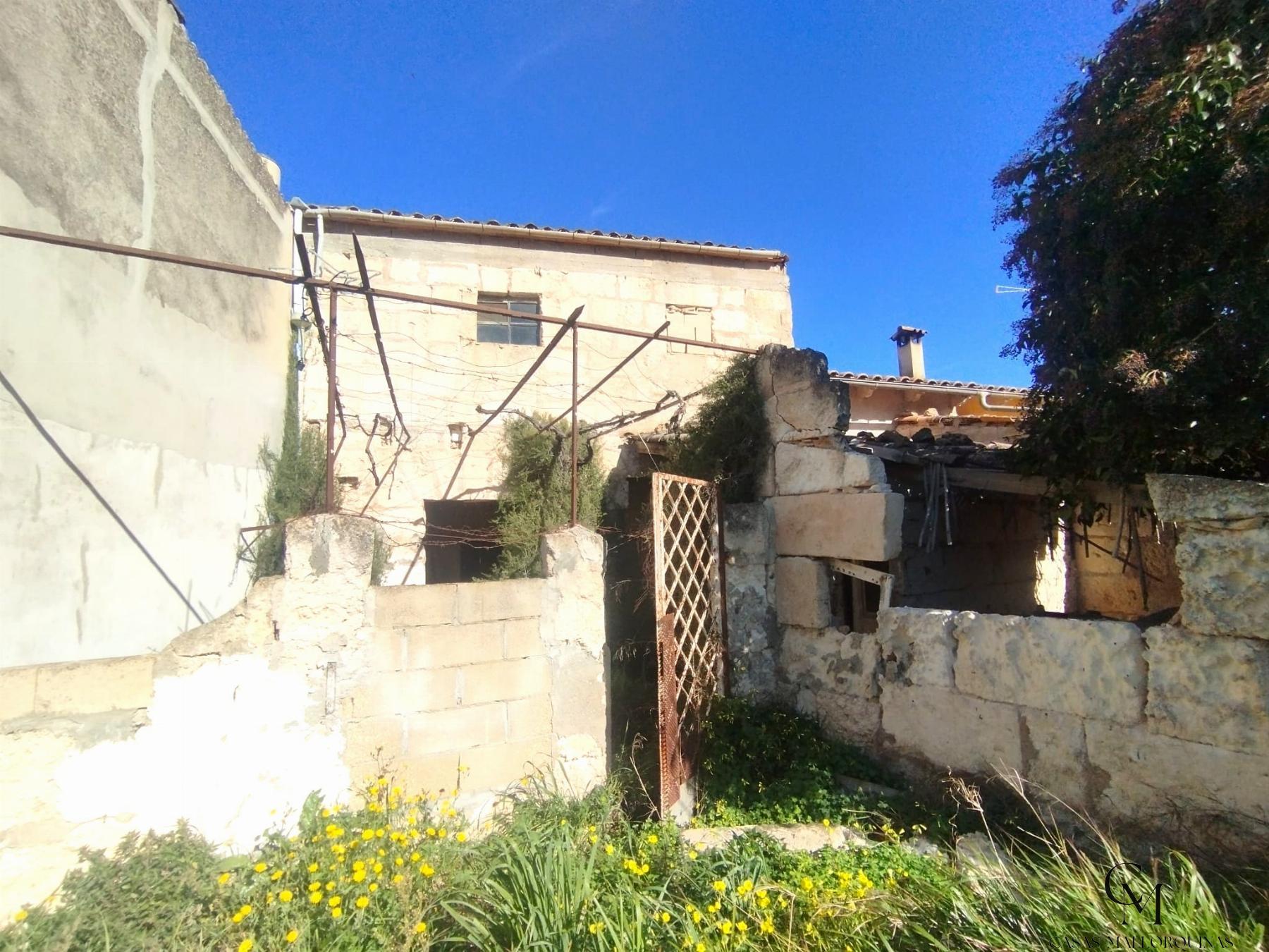 For sale of rural property in Santa Margalida