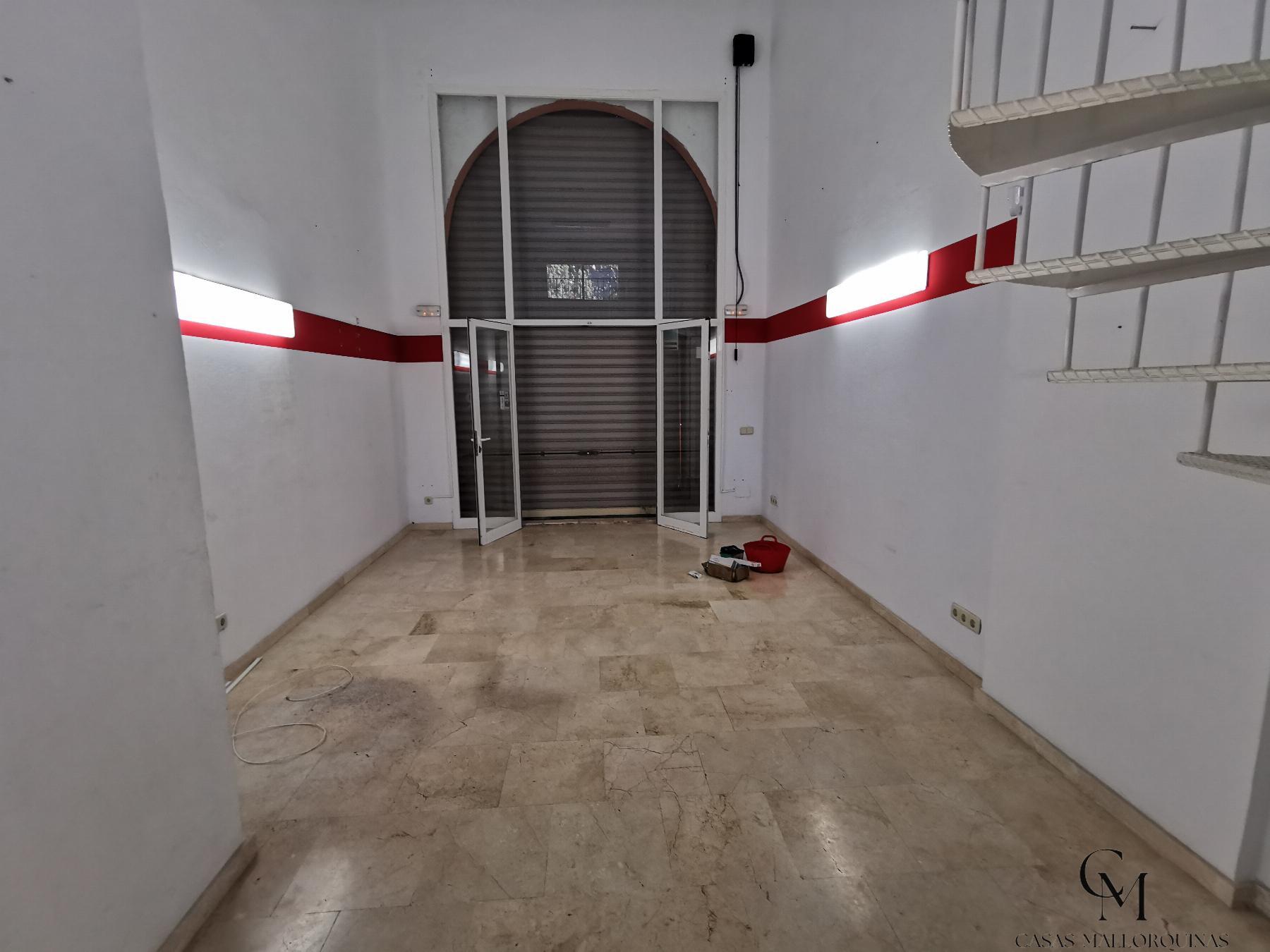 Venta de local en Can Picafort