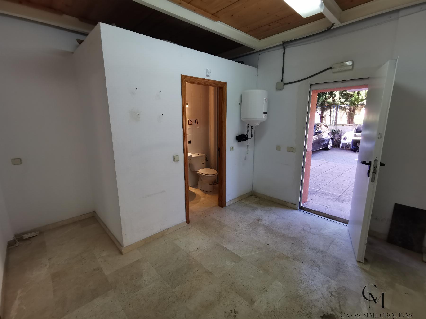 Venta de local en Can Picafort