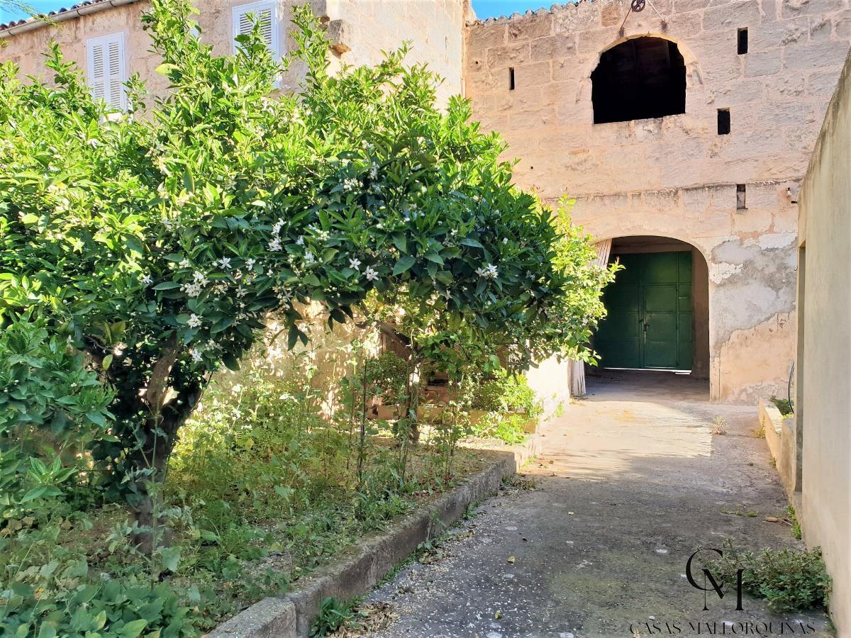 For sale of chalet in Santa Margalida