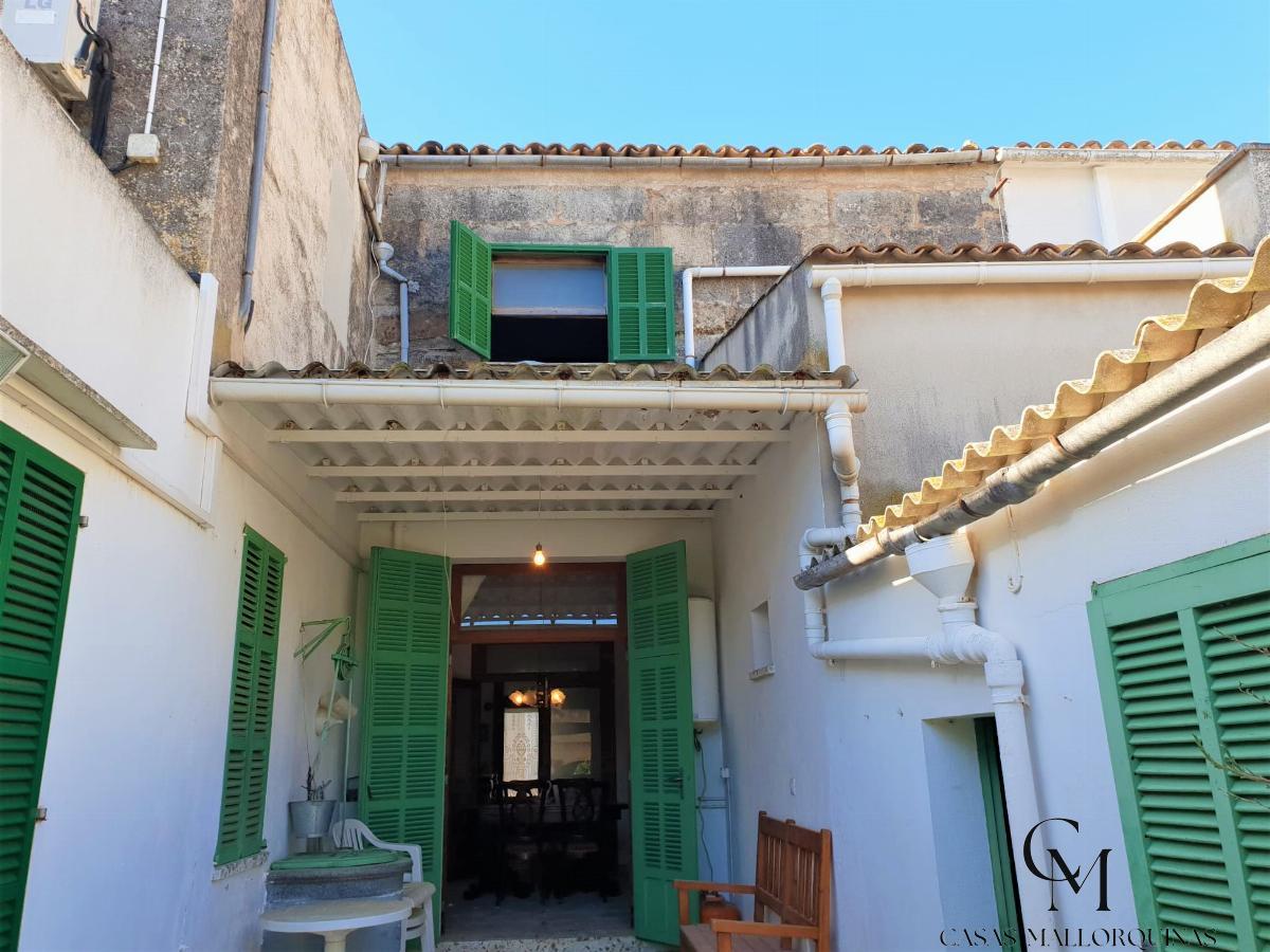 For sale of chalet in Santa Margalida