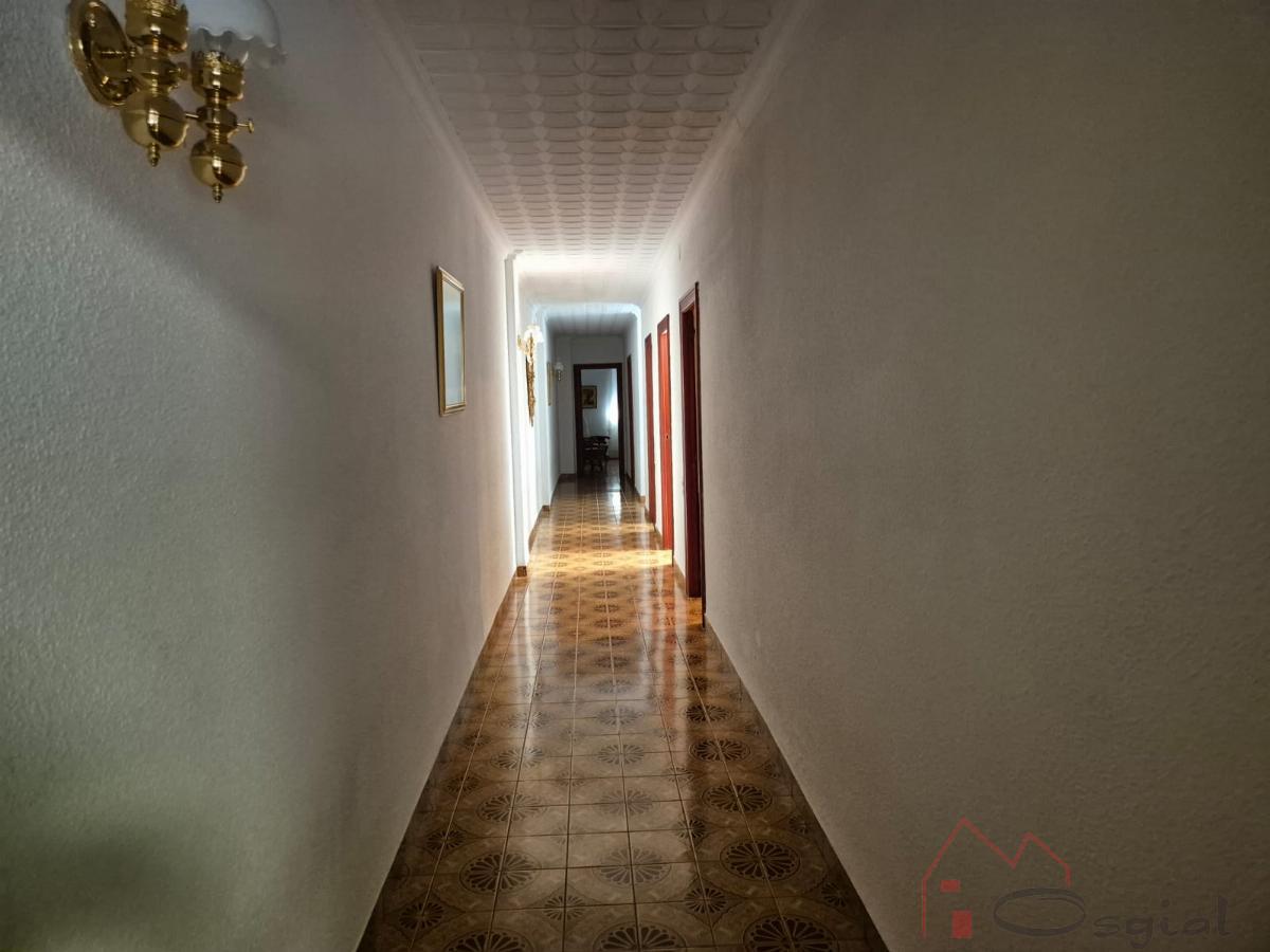 For sale of house in Alcàsser