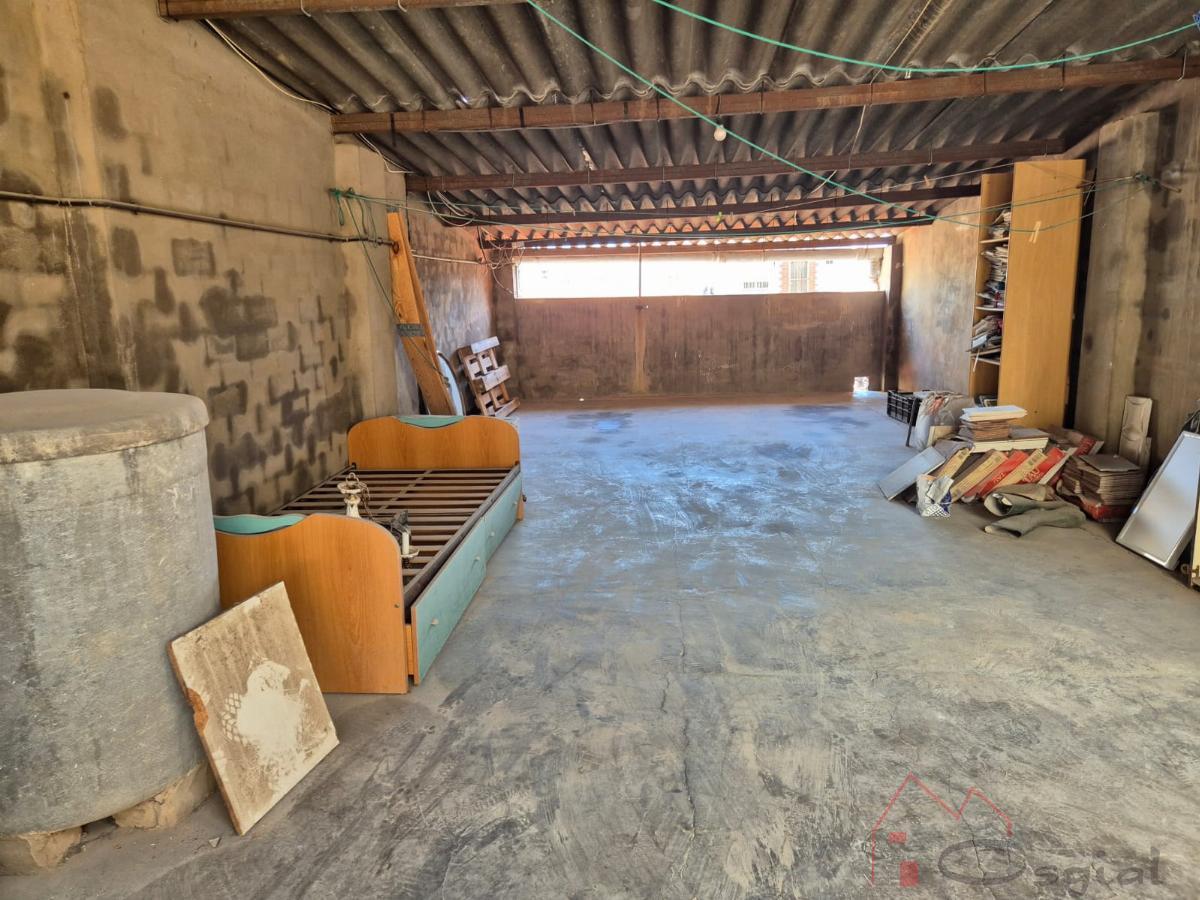 For sale of house in Alcàsser