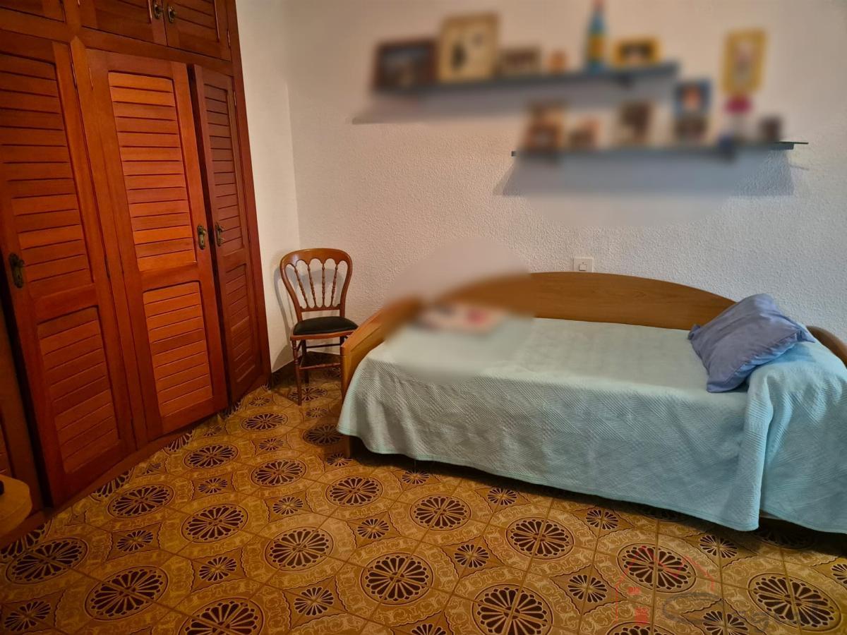 For sale of house in Alcàsser